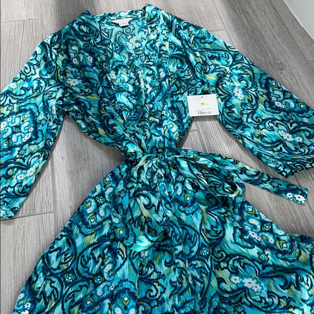 Liz Claiborne Satin Robe